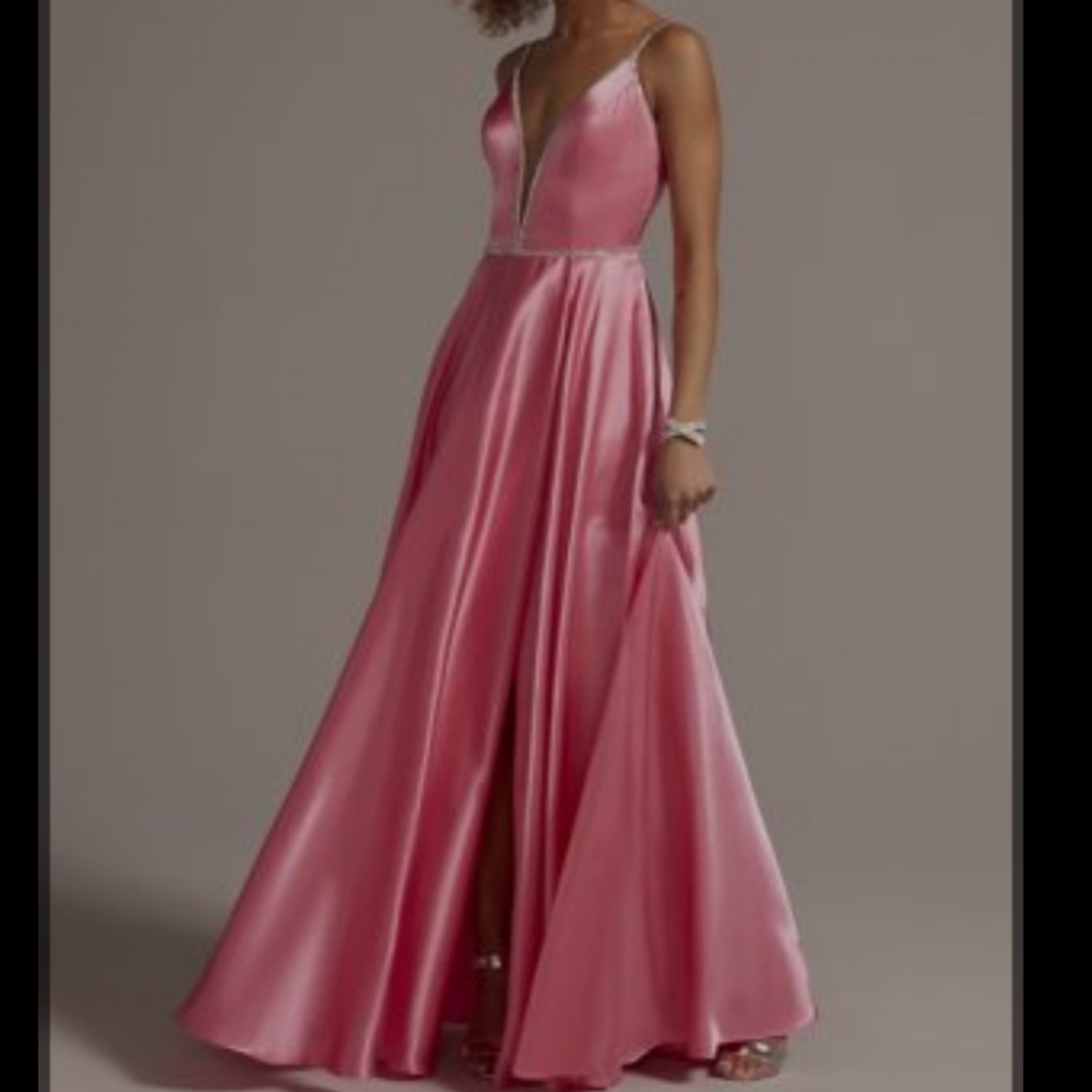 JULES & CLEO: NWT Petunia Pink Prom Dress